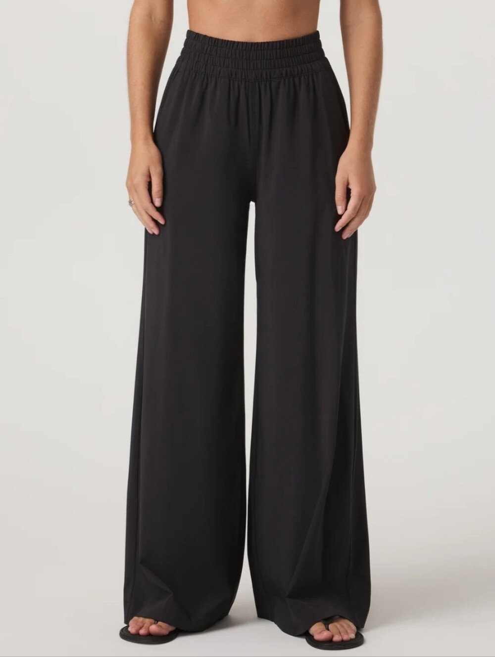 Vuori Villa Wide-Leg Relaxed Fit Pant In Black Size XL